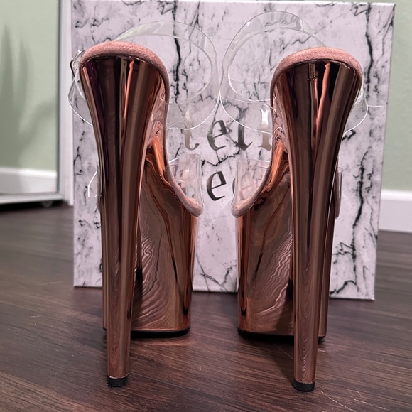 Hella Heels LIQUID ROSE GOLD - Metallic Stiletto - 8 INCH - Picture 10 of 14